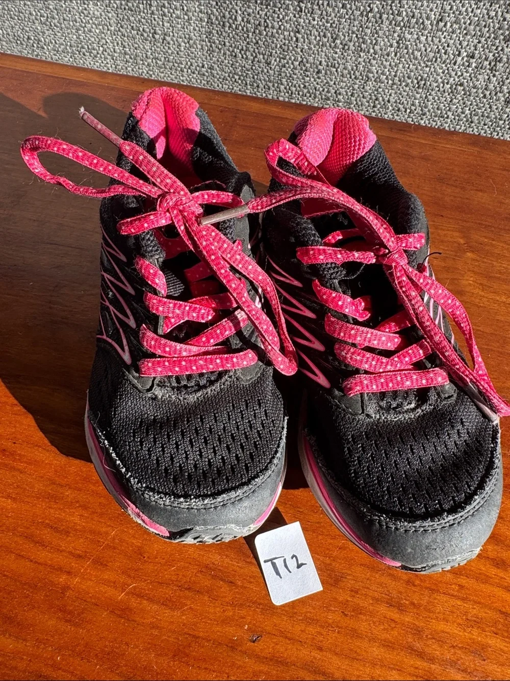 Fila Toddler Girls Black & Hot PinkLightweight Mesh Sneakers Size 11 Toddler